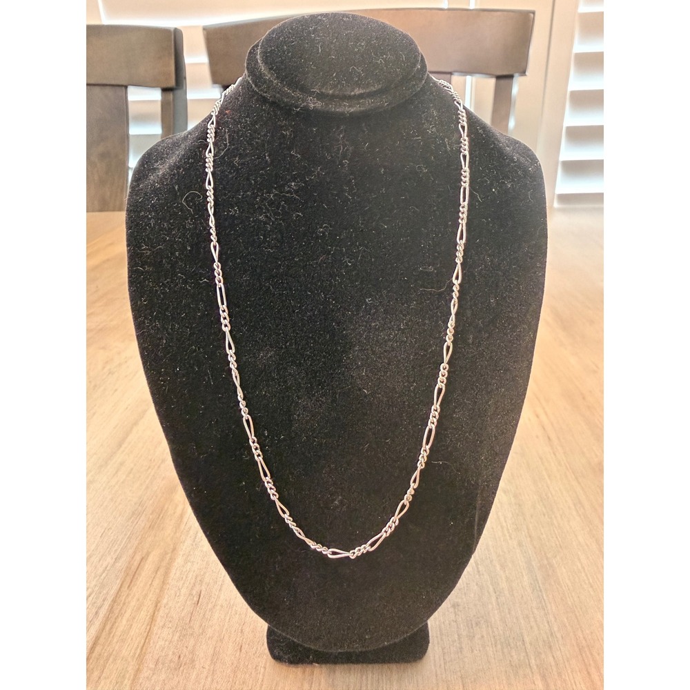 VTG Monet Minimalist Figaro 16" Chain Necklace Silver Tone Twisted Link Layering